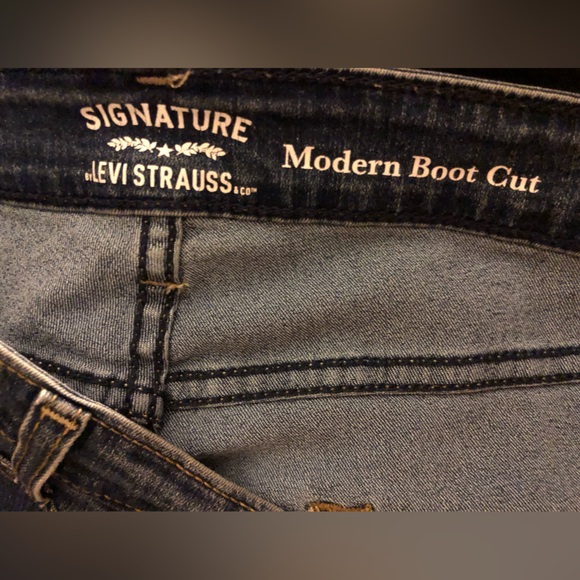 Size 20 Levi Strauss boot cut jeans - Picture 4 of 6